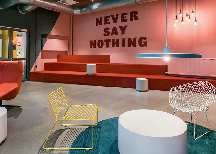 The Social Hub Hotel 3*