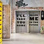 The Social Hub 3*