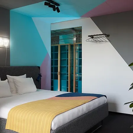 The Social Hub Hotel