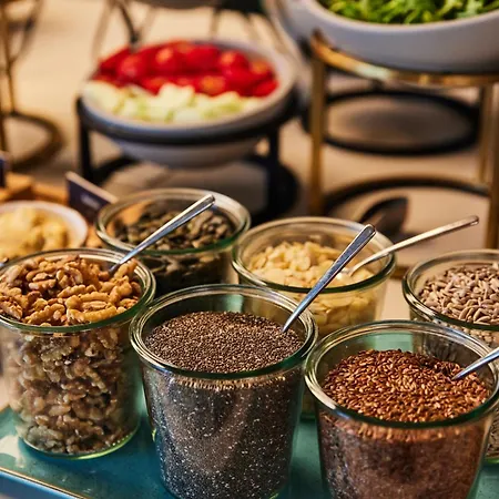 Отель The Social Hub