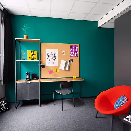 Отель The Social Hub 3*