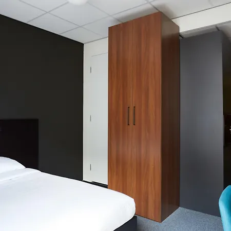 The Social Hub 3* Роттердам