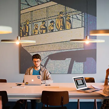 The Social Hub Отель 3*