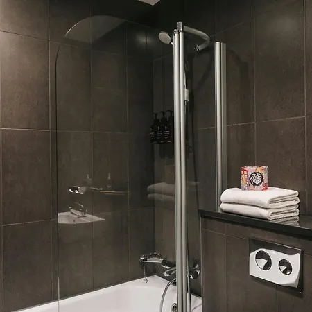 Hotel The Social Hub 3*