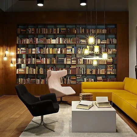The Social Hub Hotel 3*