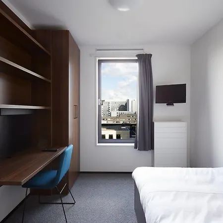 Hotel The Social Hub 3*