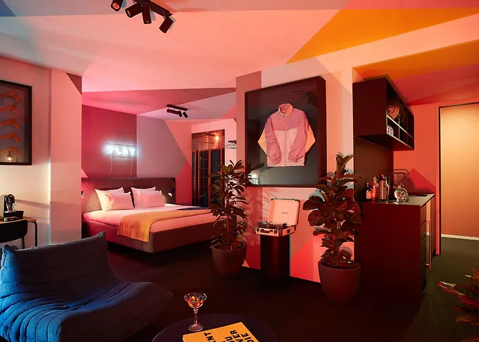 The Social Hub 3* Ρότερνταμ