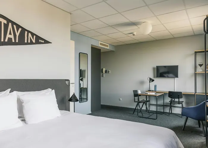 Hotel The Social Hub 3*