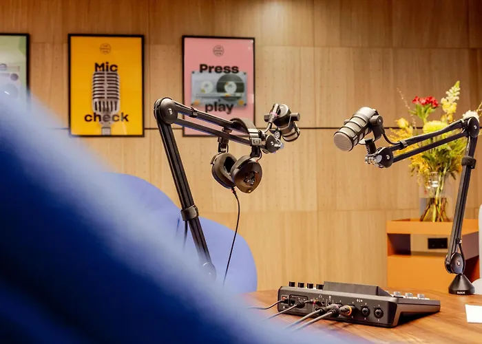 The Social Hub 3* Роттердам