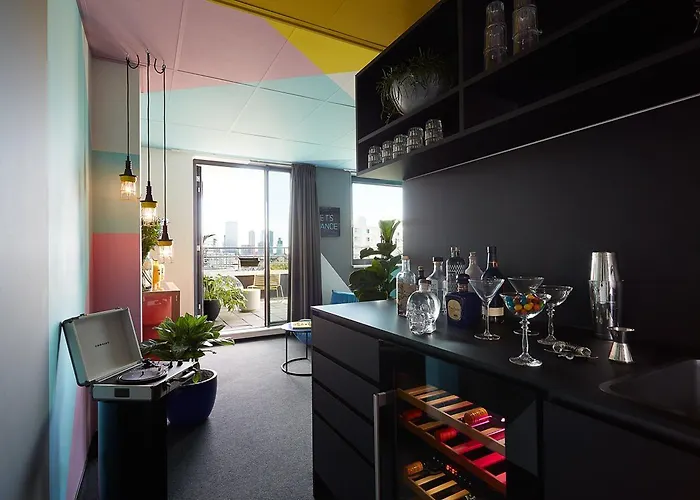 Hotel The Social Hub 3*